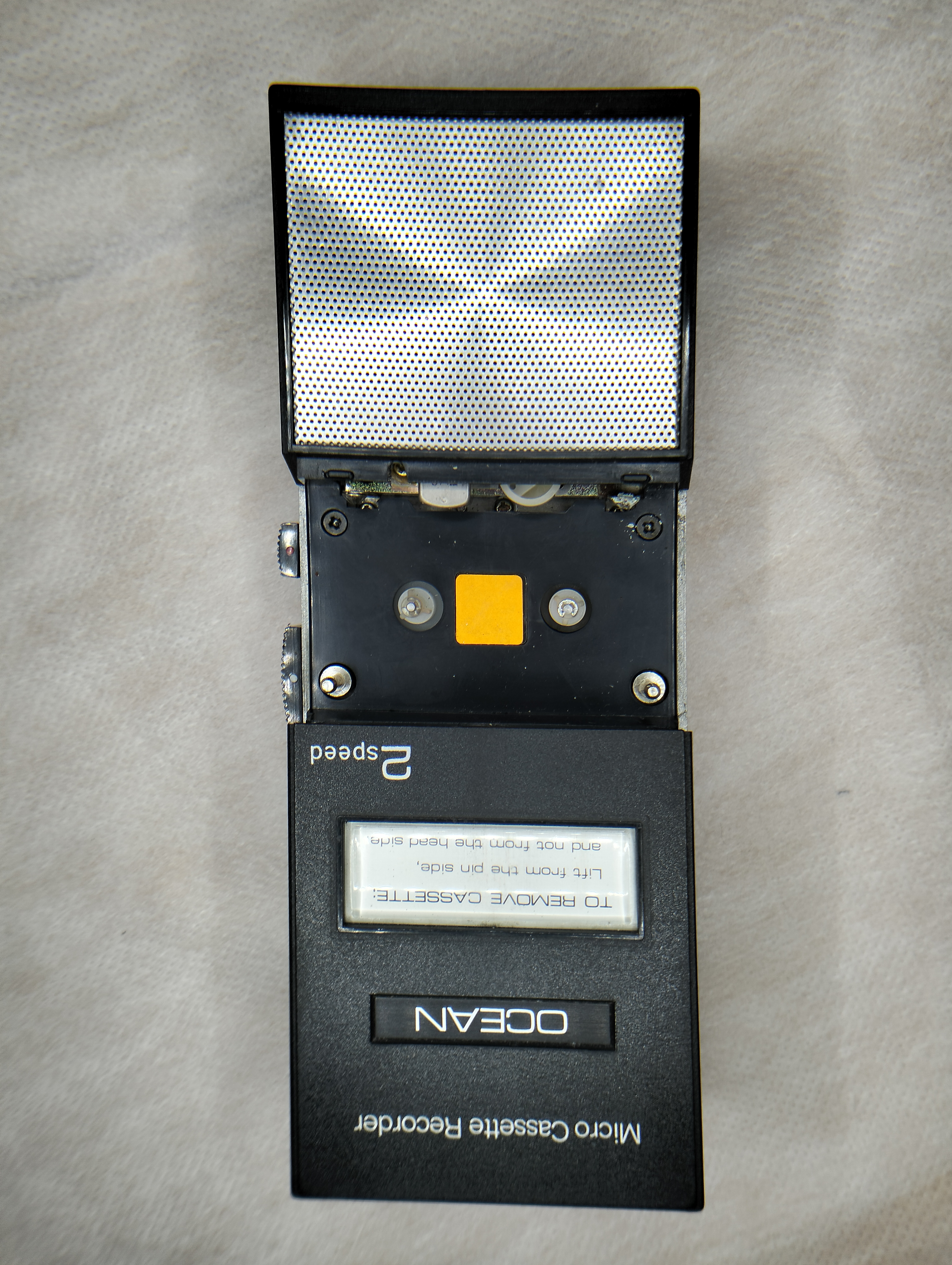 Micro Grabadora de Casete Ocean MC-7 y 3 casettes