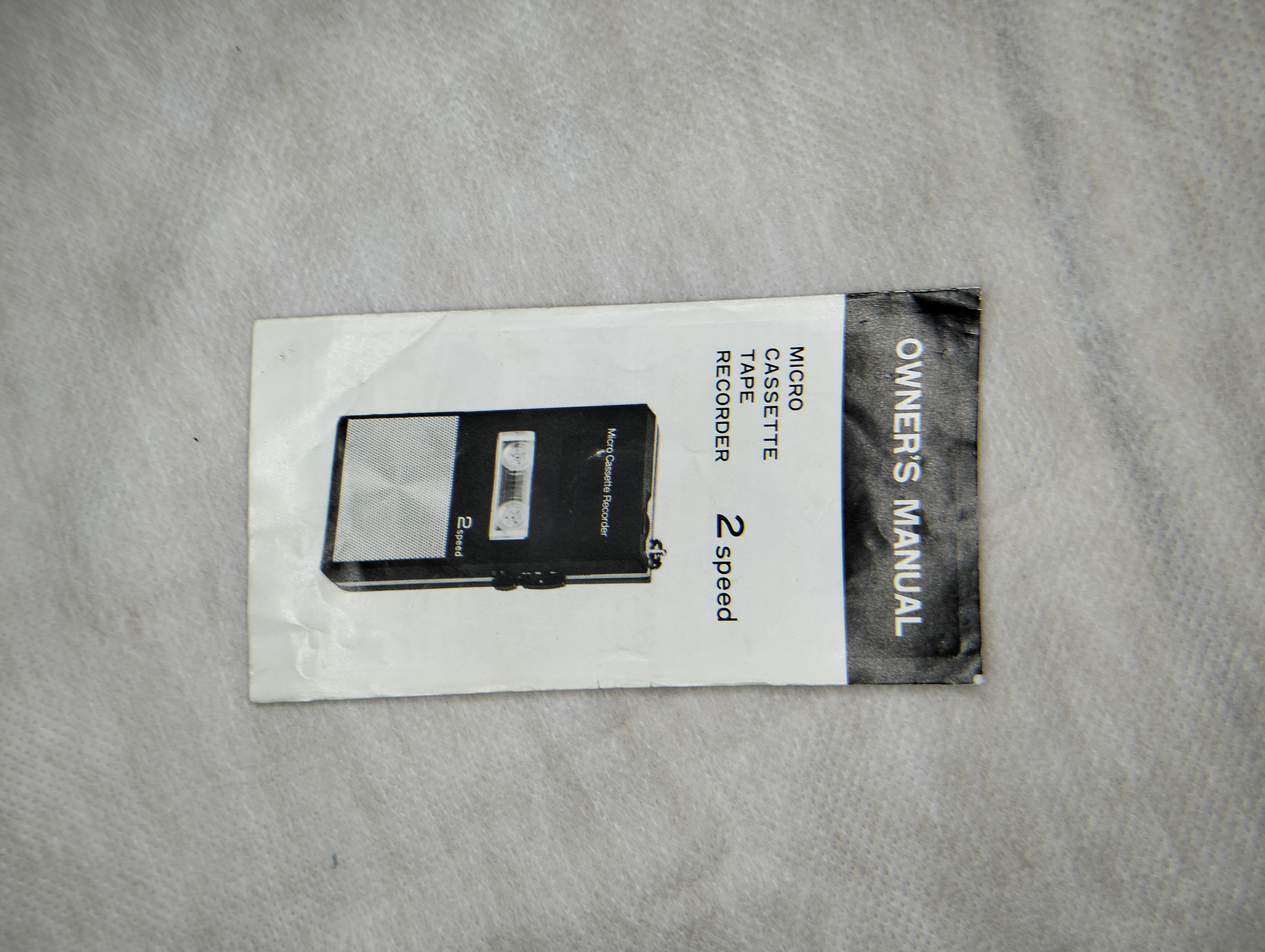 Micro Grabadora de Casete Ocean MC-7 y 3 casettes